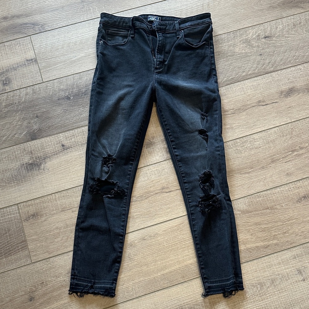 Abercrombie & Fitch Black Distressed Skinny Jeans